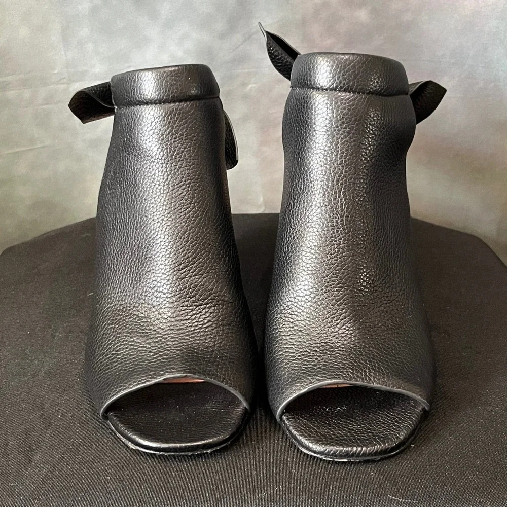 Kate Spade Black Pebbled Leather Peep Toe Wedge Sandals with Ankle Tie Size 8.5M